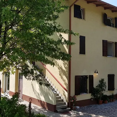 Bed & Breakfast Cherry House Polinago