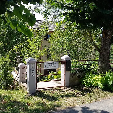 Cherry House Bed & Breakfast