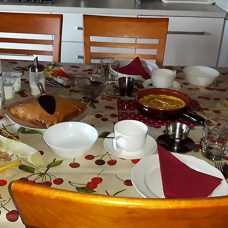 Bed & Breakfast Cherry House *