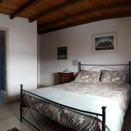 Bed & Breakfast Cherry House